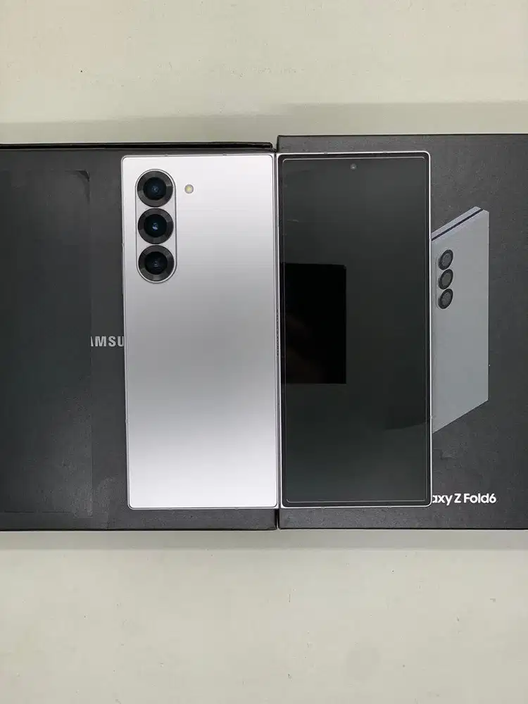 Samsung Z Fold 6 256GB SEIN Silver Shadow