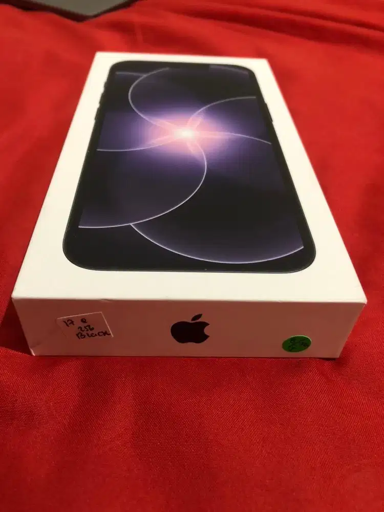 Iphone 17e storage 256 gb warna hitm