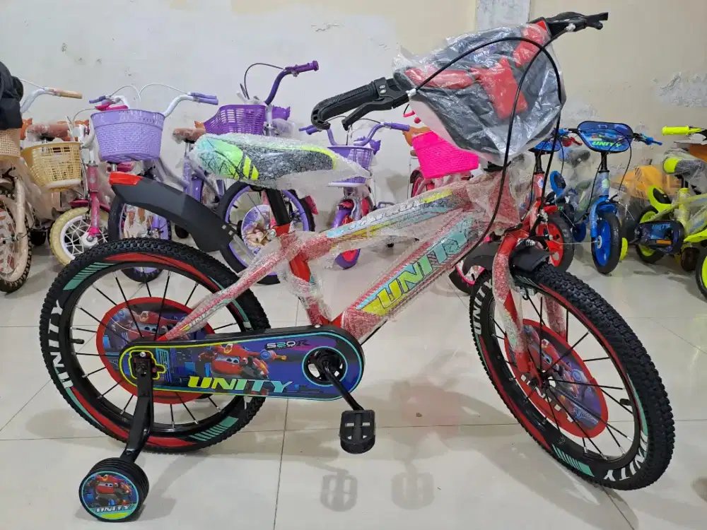 Sepeda anak cowok 18inci (tebeng ada musik n lampu)
