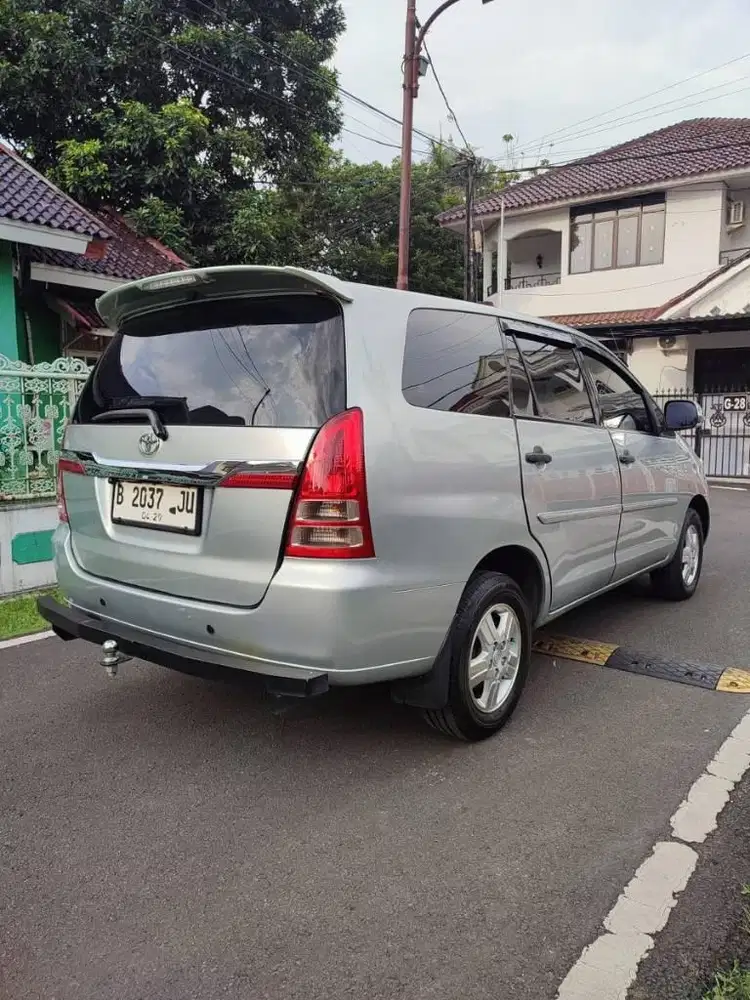 Toyota kijang Inova G Manual Tahun 2005 light Green nopol Ganjil