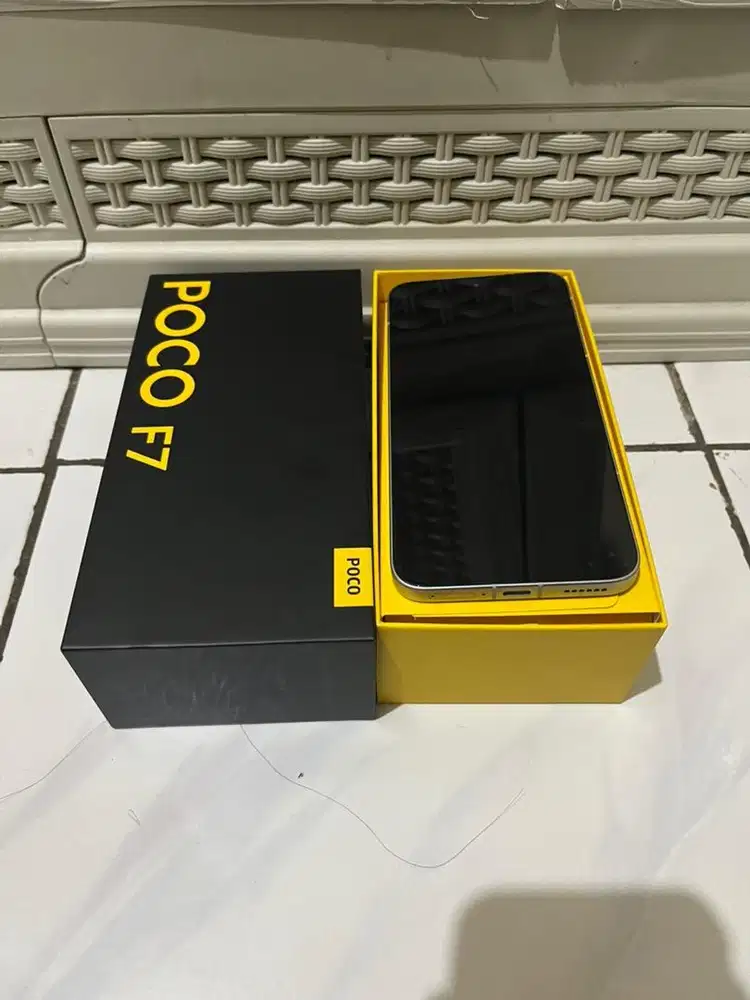 poco f7 12/512 second