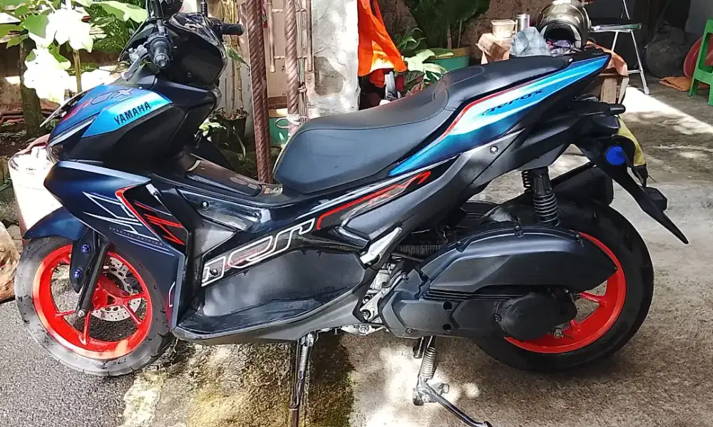 YAMAHA AEROX 155 SPECIAL EDITION CYBER CITY