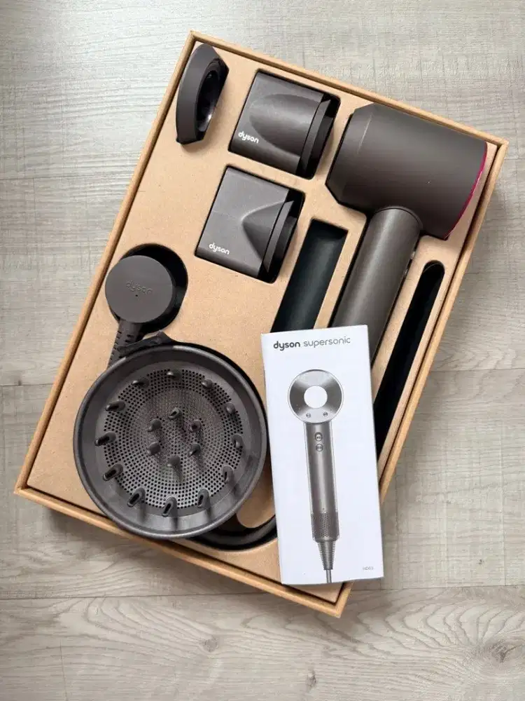 Dyson Supersonic hair dryer salon second original