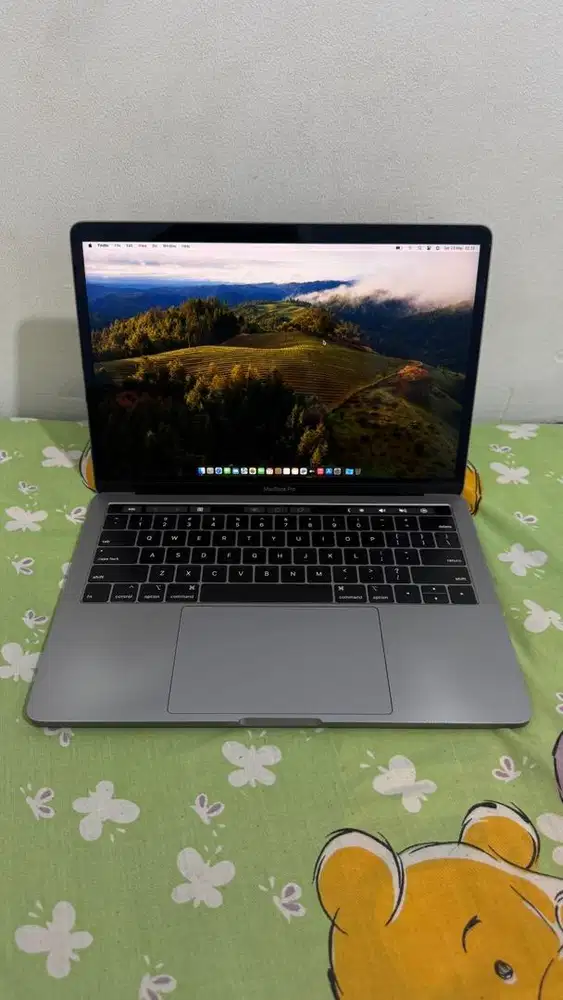 Macbook Pro 13 Inch 2018 i7 16gb/256gb