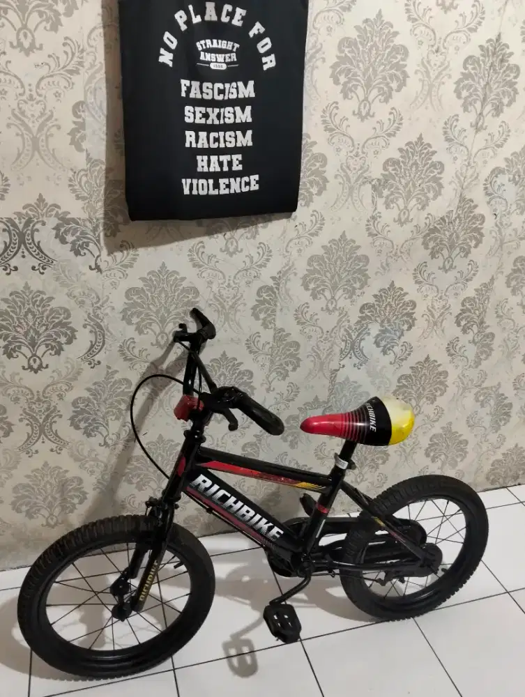 Sepeda BMX anak ukuran 16 untuk umur 4-7 tahun