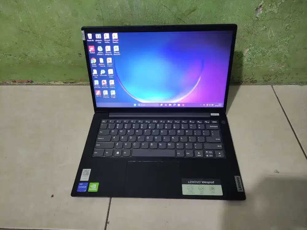 Laptop Lenovo V14-G2 ITL Ram 16gb SSD 512gb core i7-gen11 Double VGA