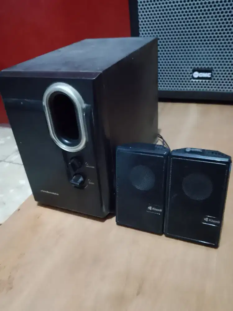 Speaker aktif bas
