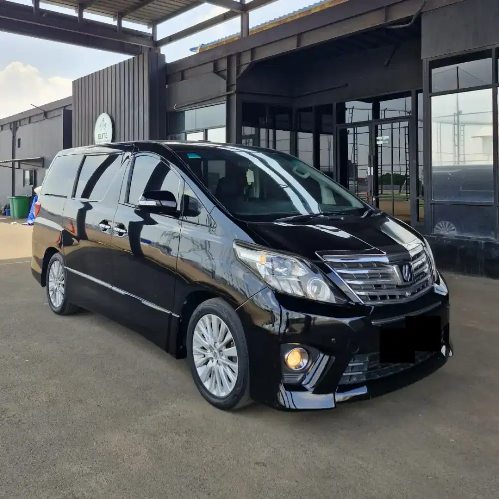 Toyota Alphard SC Premium Sound Nik 2013
Black on black