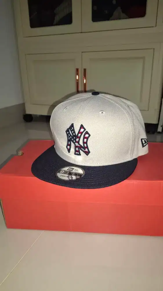 TOPI NEW ERA NY USA FLAG LIMITED
