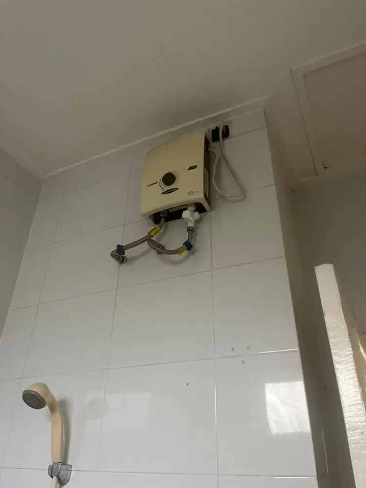 Water heater listrik ariston