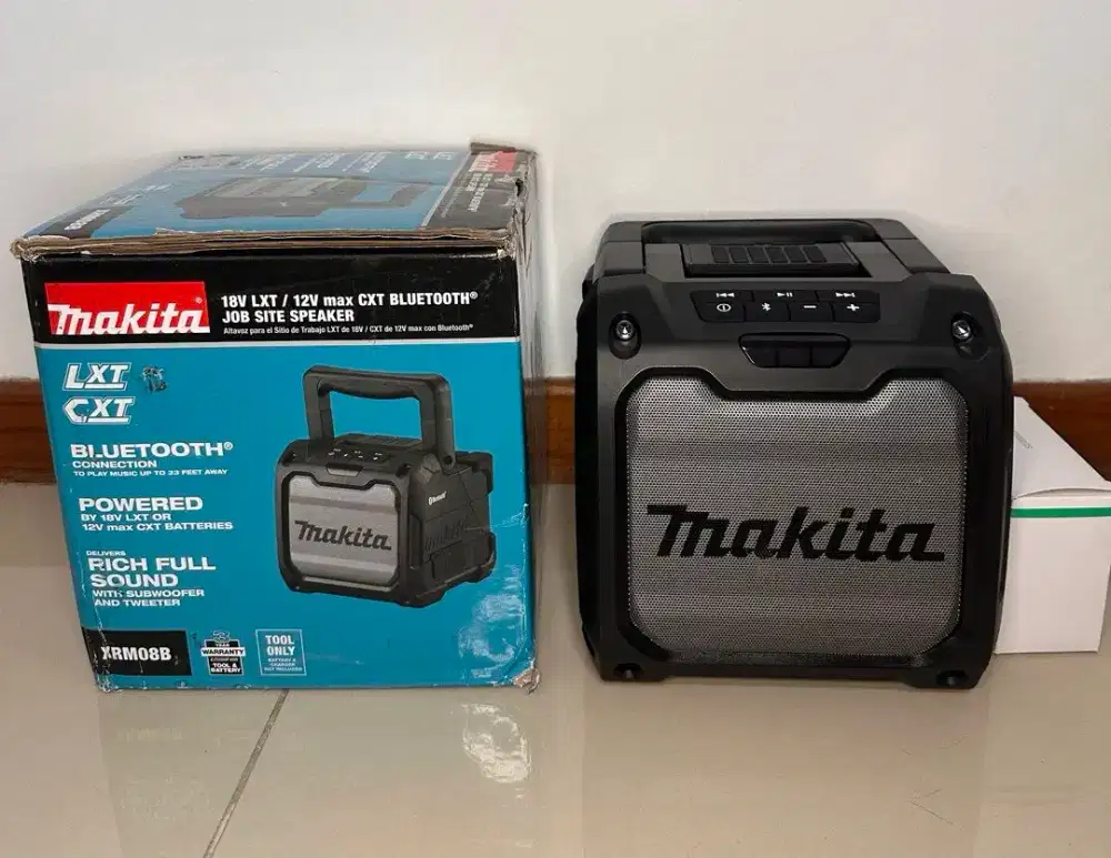Makita XRM08B 18V LXT / 12V max CXT speaker job lapangan