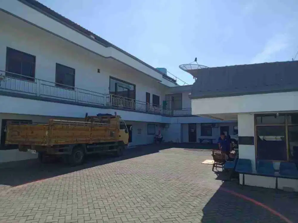 DISEWAKAN GUDANG MARGOMULYO INDAH LOKASI DEPAN