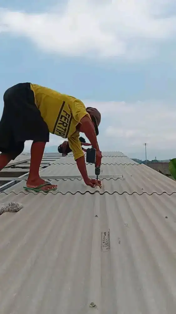 TUKANG PSNG ATAP BAJARINGAN.DAN PlAFON