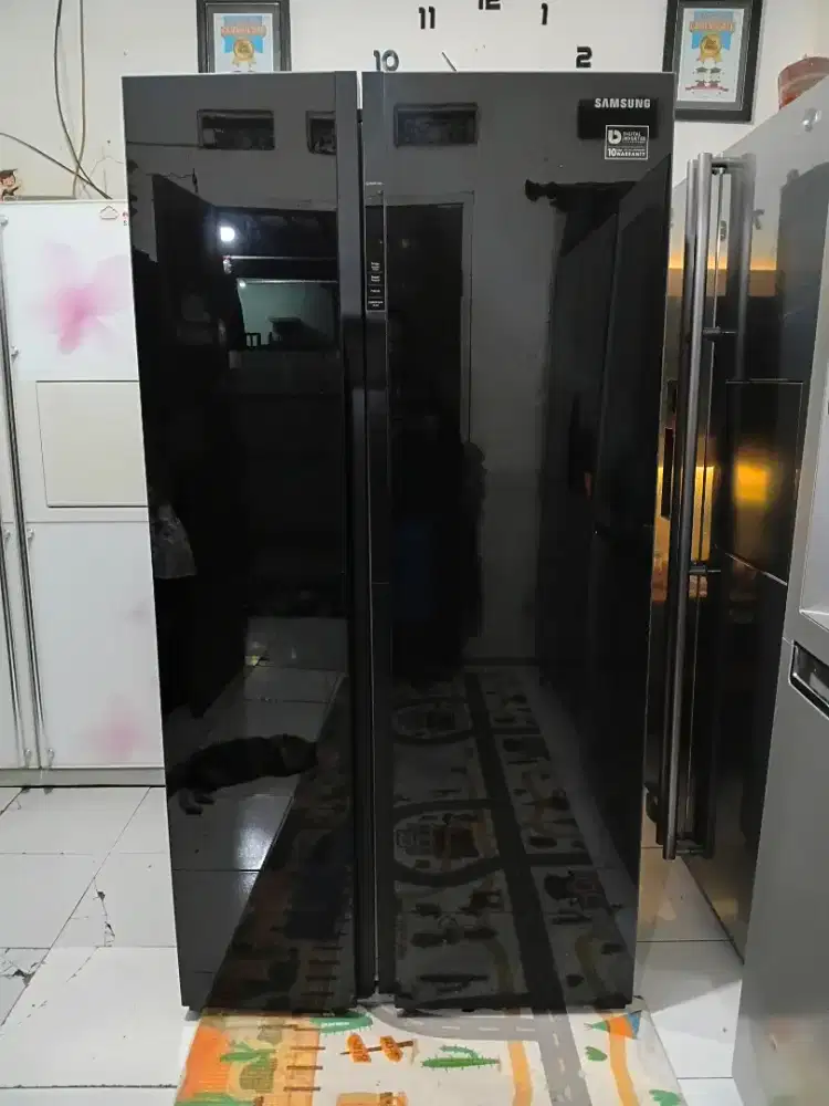 Dijual kulkas side by side samsung mulus