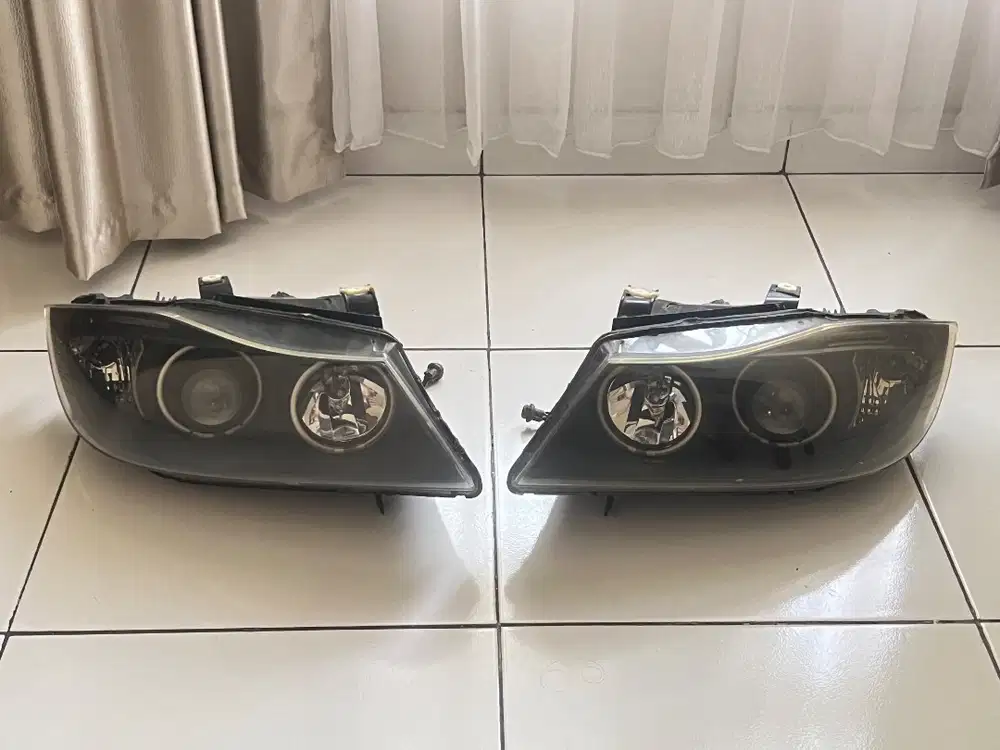 Headlamp Eagle Eyes BMW E90 320i pre LCI