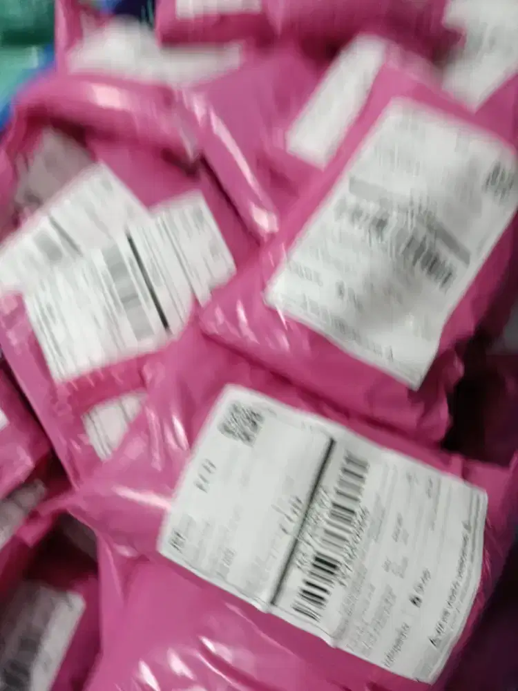 Packing online shop baju