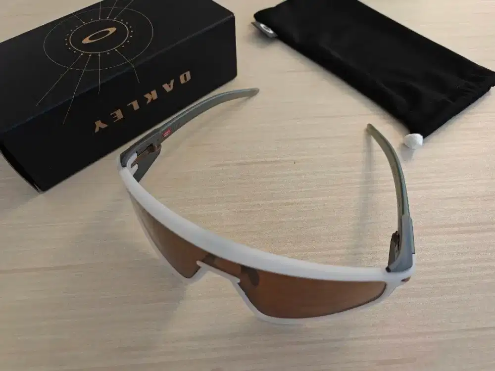 Oakley Latch Panel sunglasses lensa prizm tungsten original
