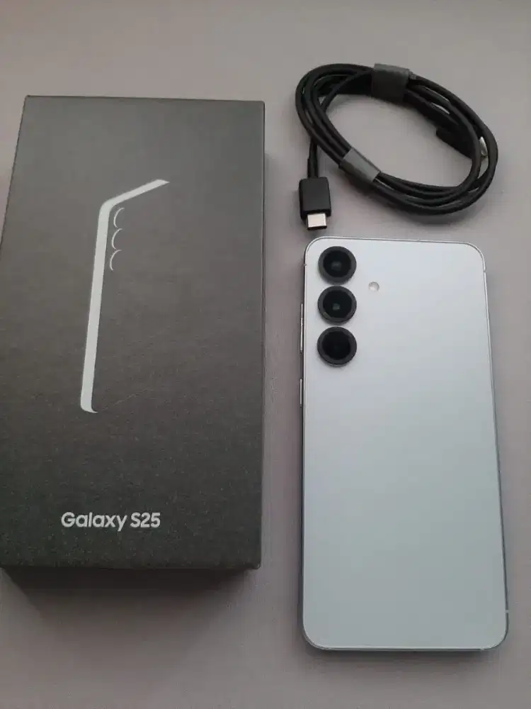 Samsung Galaxy S25 12/512 Fullset