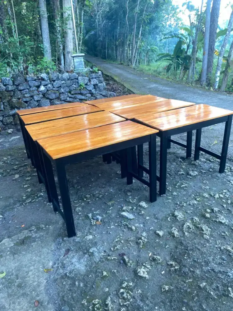 Meja belajar serbaguna Kayu