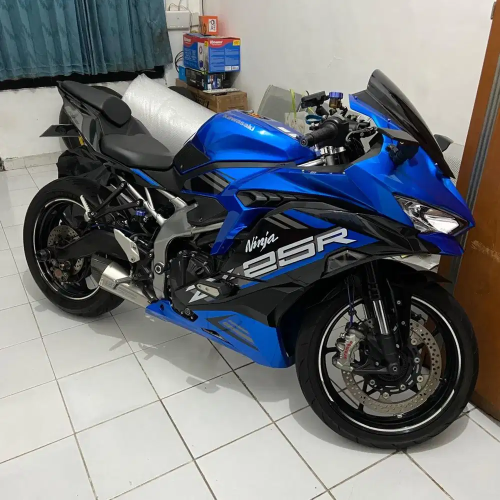 Kawasaki Ninja Zx25R ABS SE QS Modif 50jt, tangan 1, plat baru 2031