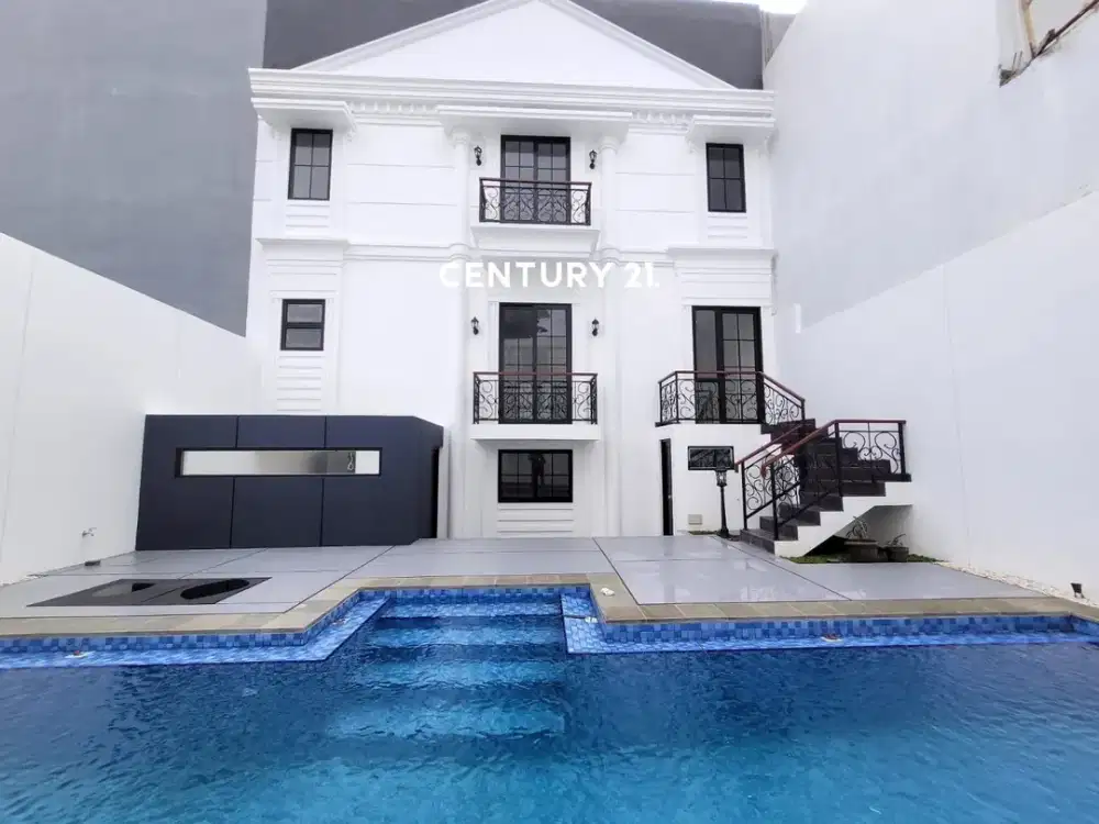 Rumah Mewah Ada Swimming Pool Di Sektor 7 Bintaro GB 10457