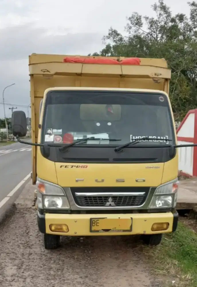 Truk Mitsubishi Canter 74HD N 4x2 M/T 2023