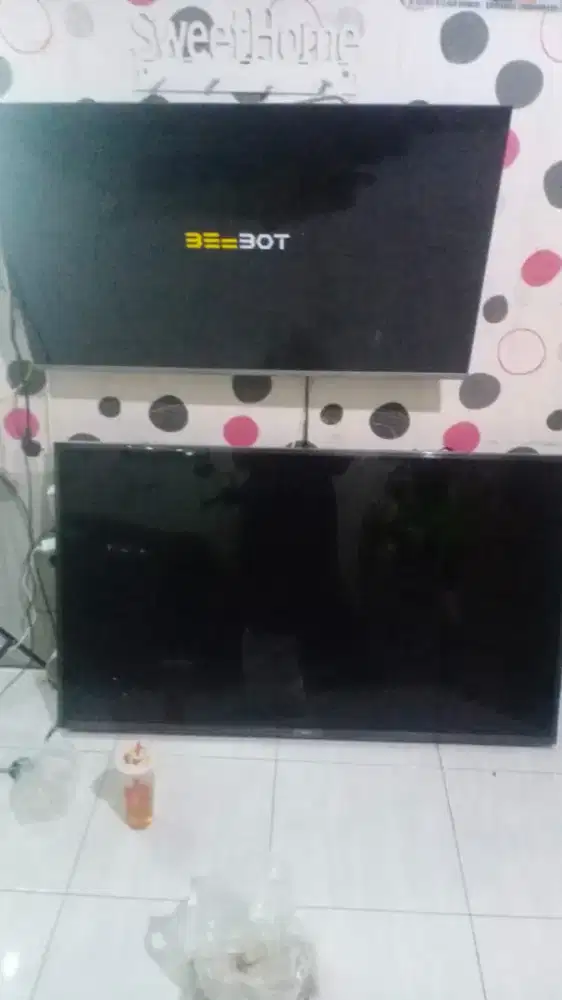 Di jual TV  bekas LED retak