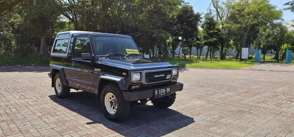 Antik! Rocky F75 4x4 th 1995 ,original cat total dan interior ,sptbaru