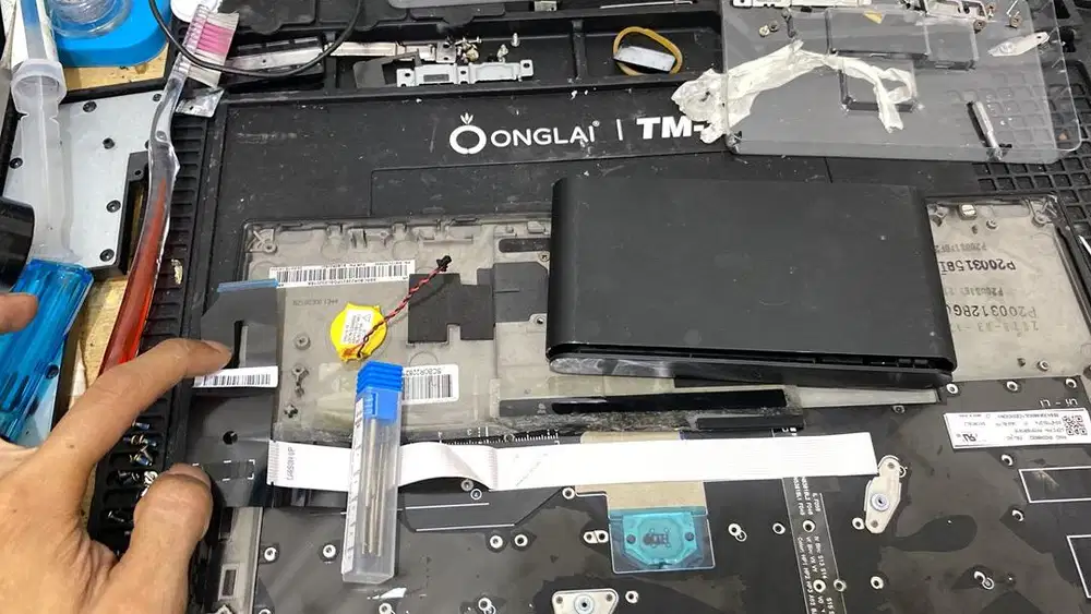 cari pekerjaan teknisi laptop