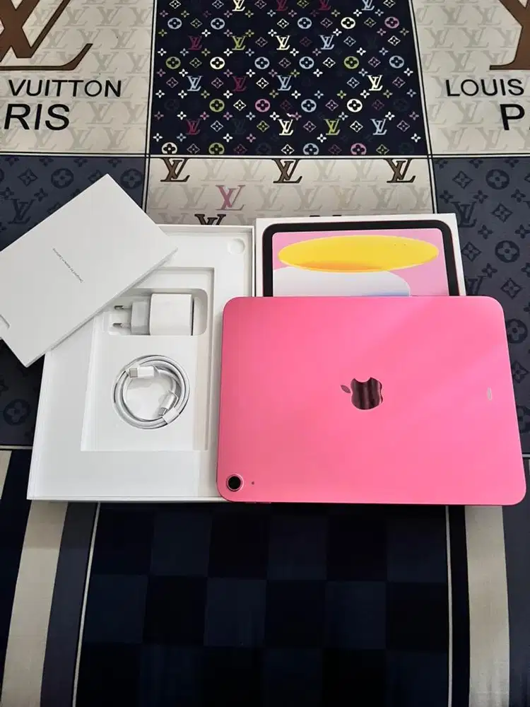Ipad gen 11 256gb ibox bh96% cc130 garansi on juni 2026