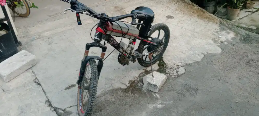 Sepeda BMX Listrik Rakitan