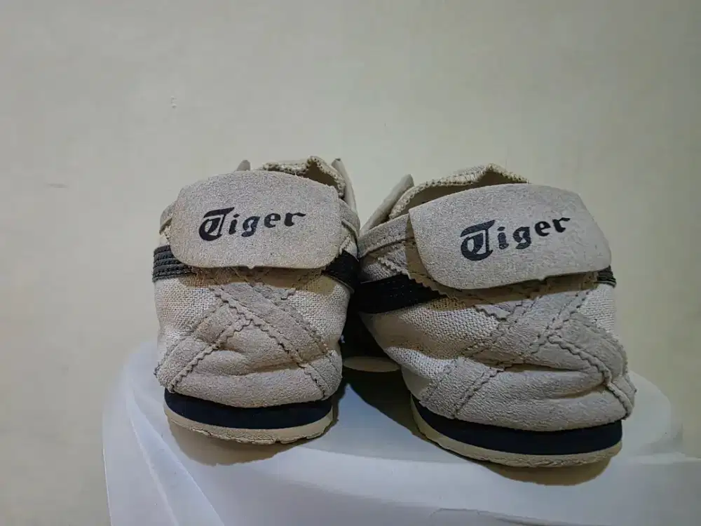 Jual preloved Sepatu Onitsuka Tiger