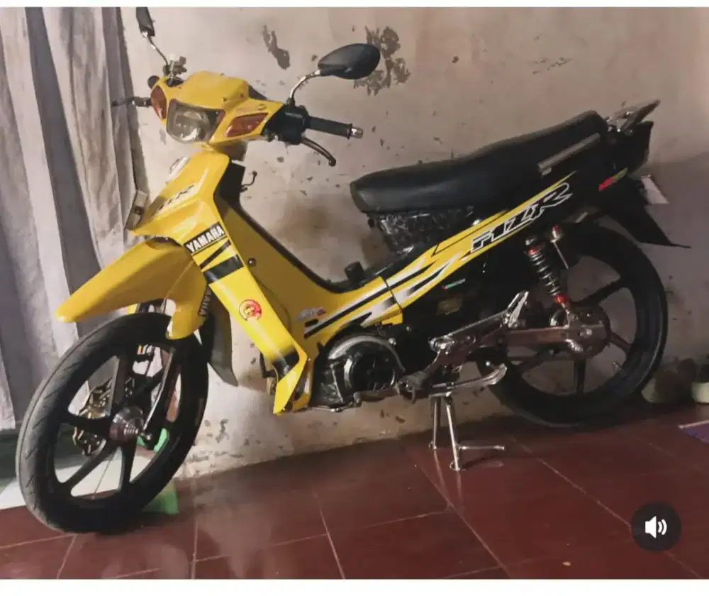 Yamaha fizr 2003