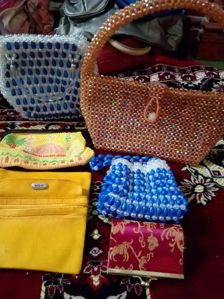 Tas manik manik wanita