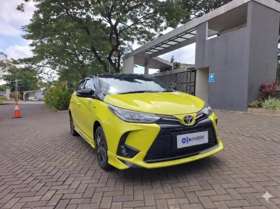 DP Murah Toyota Yaris 1.5 GR Sport Bensin-AT 2022 C3BWT
