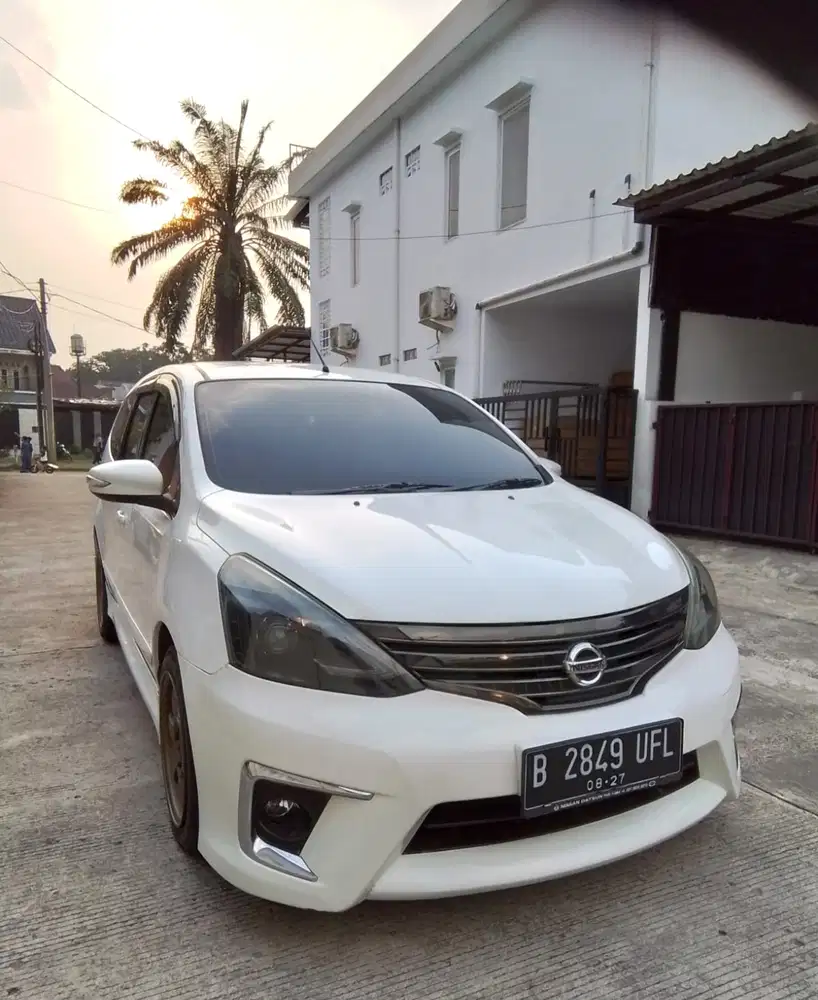 Nissan Grand livina hws 2017 matic istimewa sekali