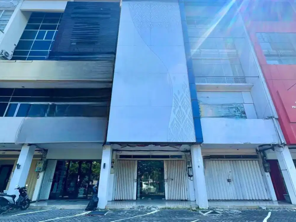 Turun Harga! Ruko 4 lantai di Jalan Indragiri