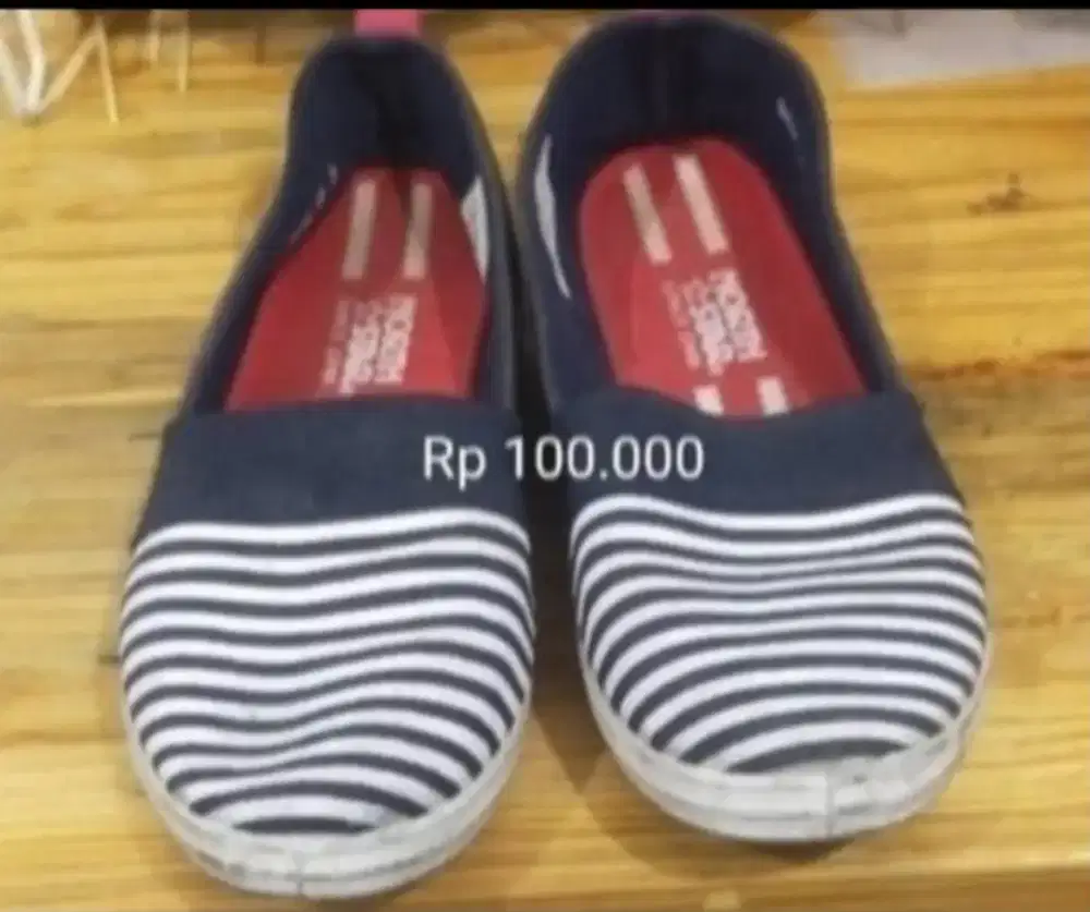 Sepatu North Star Biru