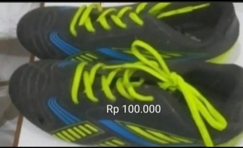 Sepatu Warna Hijau Hitam Merk Bywalk