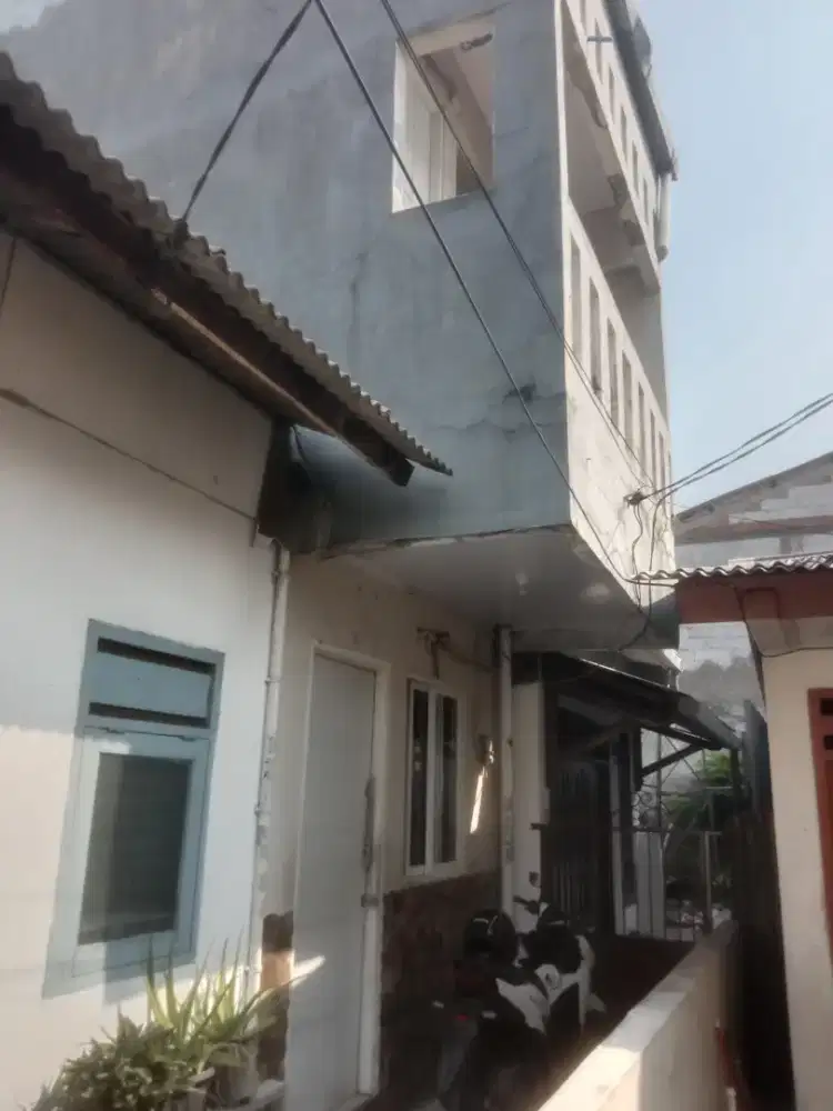 Rumah kontrakan 2 lantai (nego)
