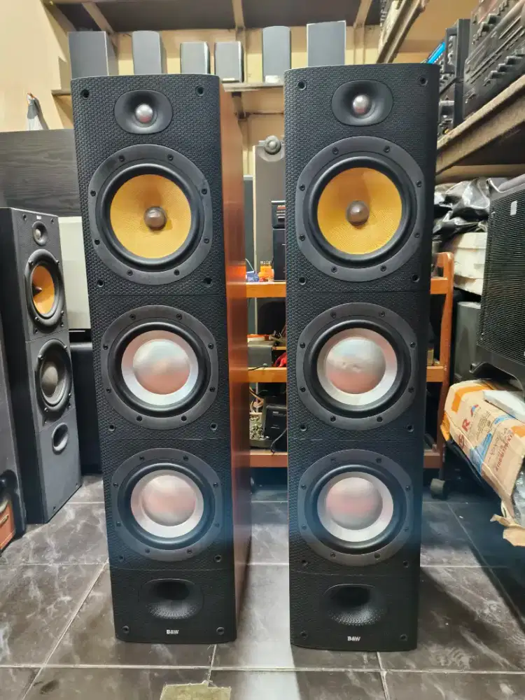 B&W DM604 S3 Floorstand Speaker