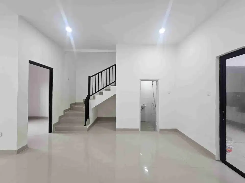 JUAL CEPAT BRAND NEW Regency Melati Mas Serpong Rumah 2 Lantai Siap Huni SHM 1,6 M Nego