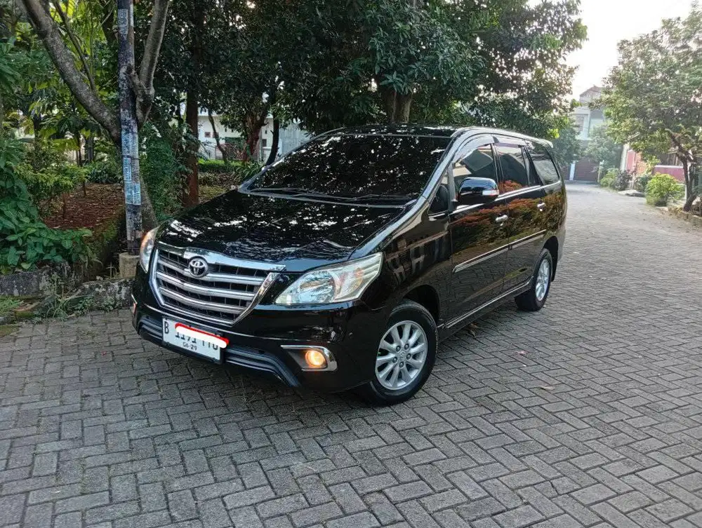 Innova V 2.0 TANGAN Pertama istiMEWAH Terawat