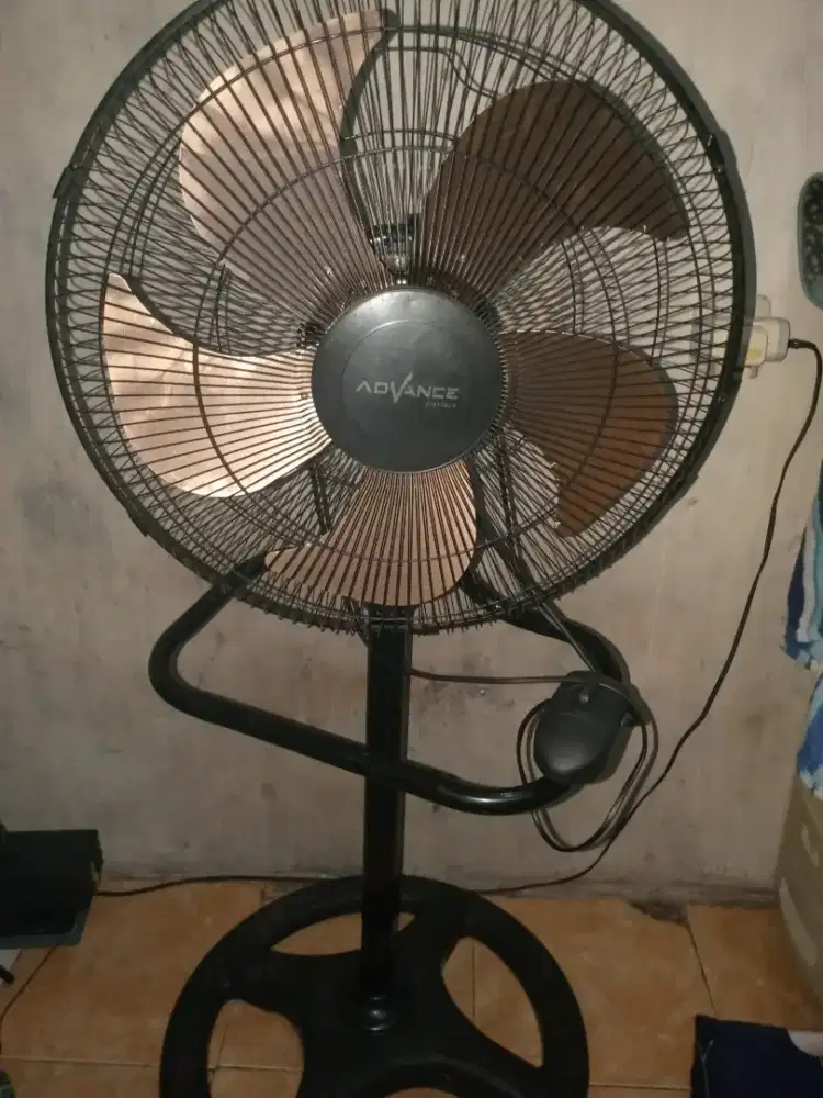 Kipas angin advance