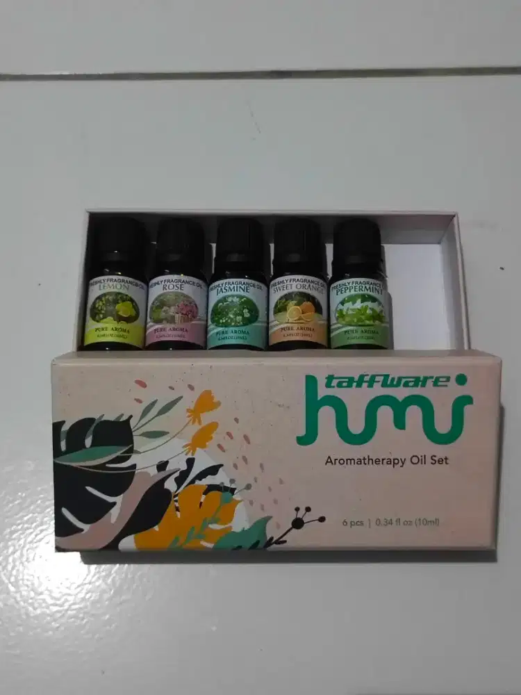 Taffware Aromatherapy Oil berisi 5 botol minyak esensial 10ml