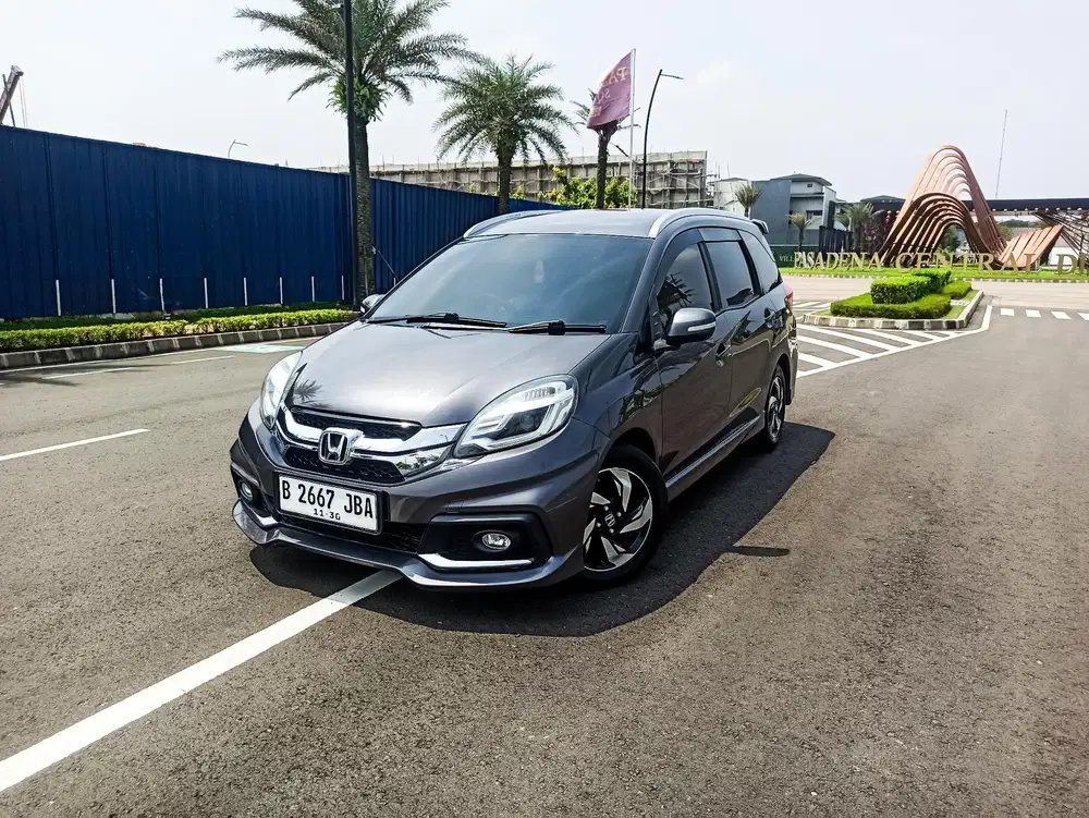 Mobilio RS CVT Tahun 2015