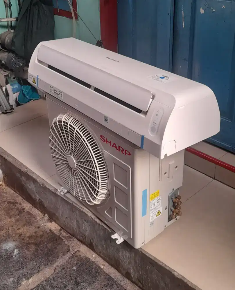 Jual ac sharp 1pk R32 terbaru 9 bln pakek mulus ori ful