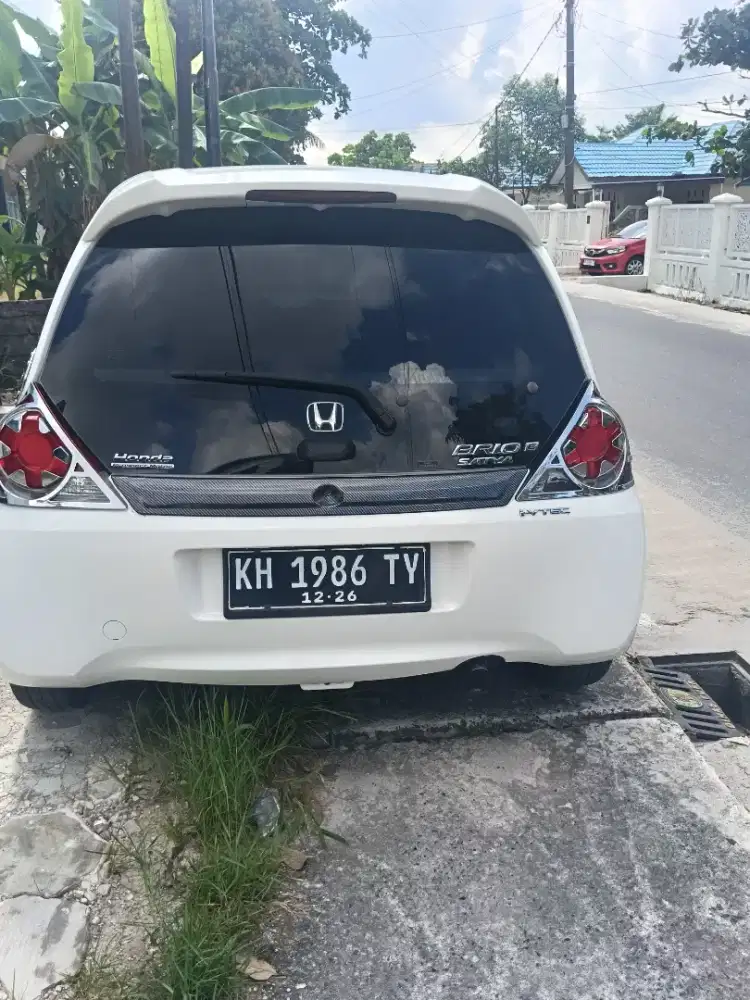 Jual cepat perlu dana mobil Brio tipe E