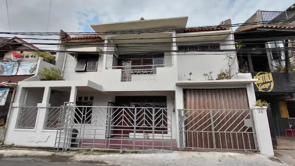 RUMAH PINGGIR JLN CONDET JAKTIM