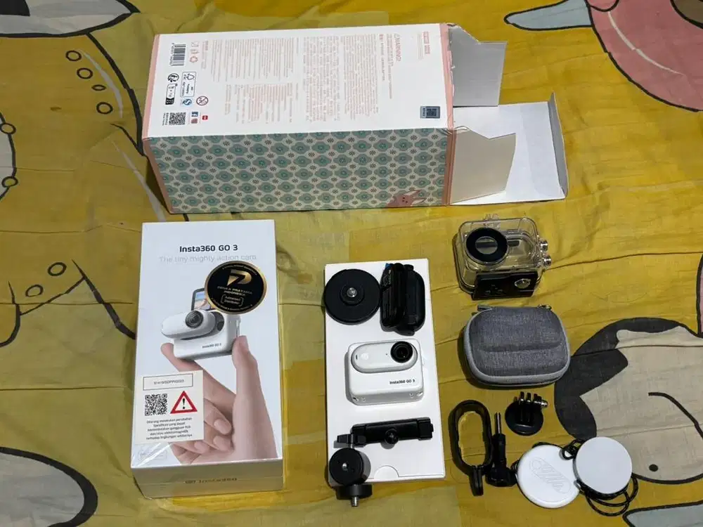 Insta360 Go 3 64gb Fullset  (nego sampe jadi)